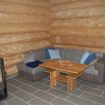 Naturstamm Apartment Trassenheide