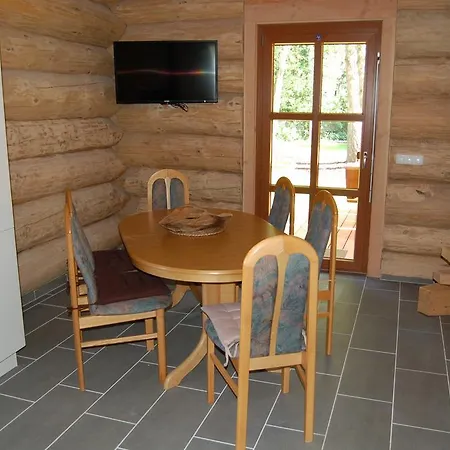 Naturstamm Apartment