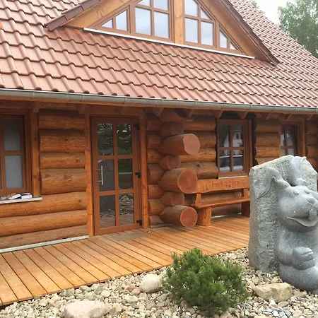 Naturstamm Apartment Trassenheide